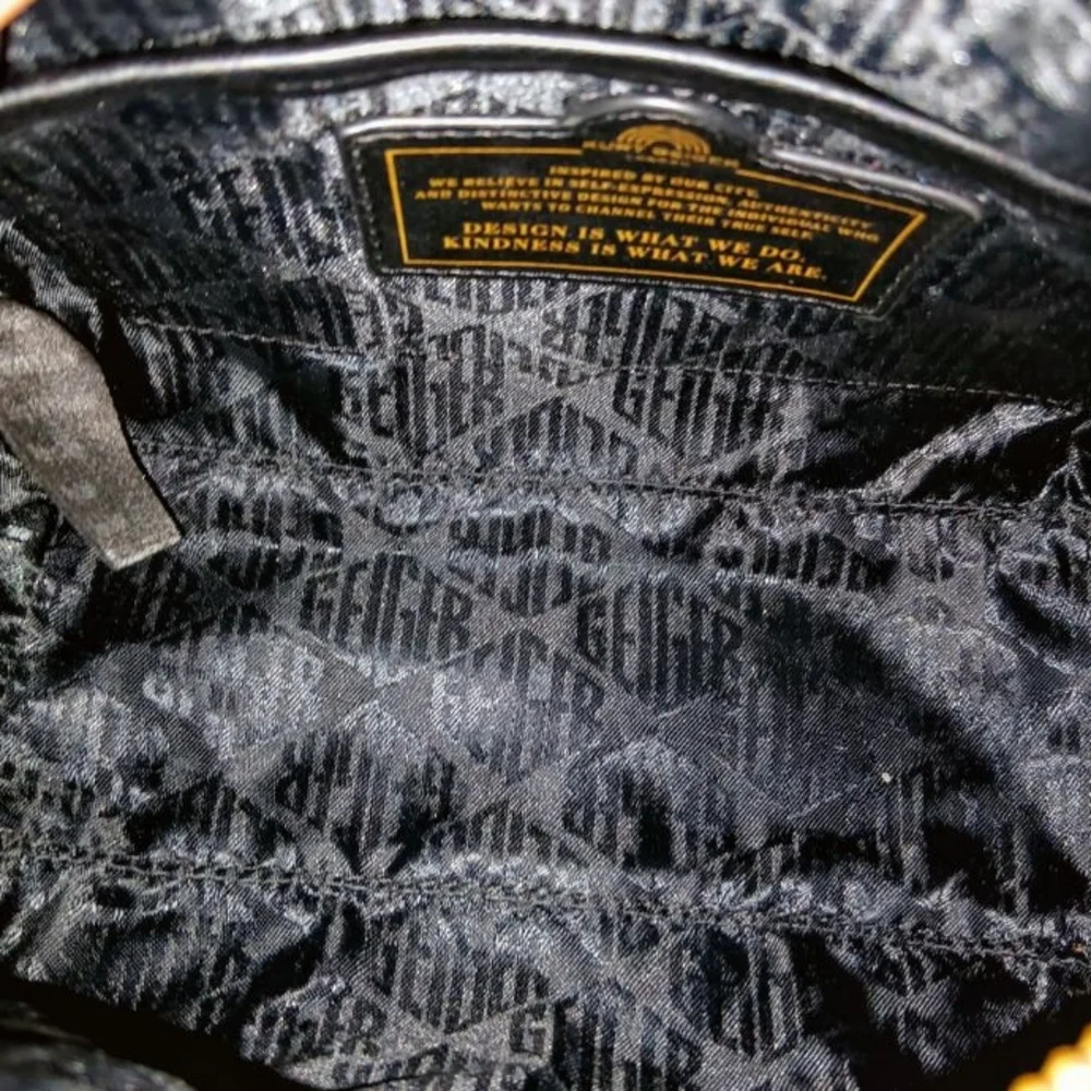 Kurt Geiger Small Kensington Boston Bag - Picture 7 of 11